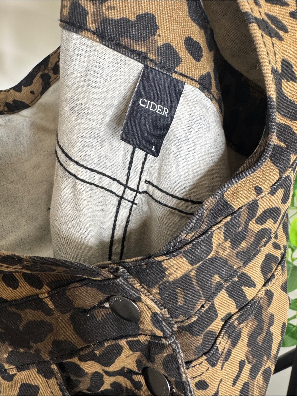 Cider Denim Leopard Wide Leg Oversized Overalls Jumpsuit size L Large Viral - Picture 10 of 12